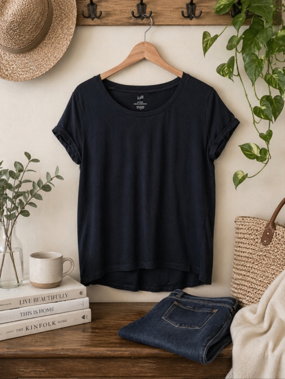 J.jill | Women's Medium | Navy Tee
